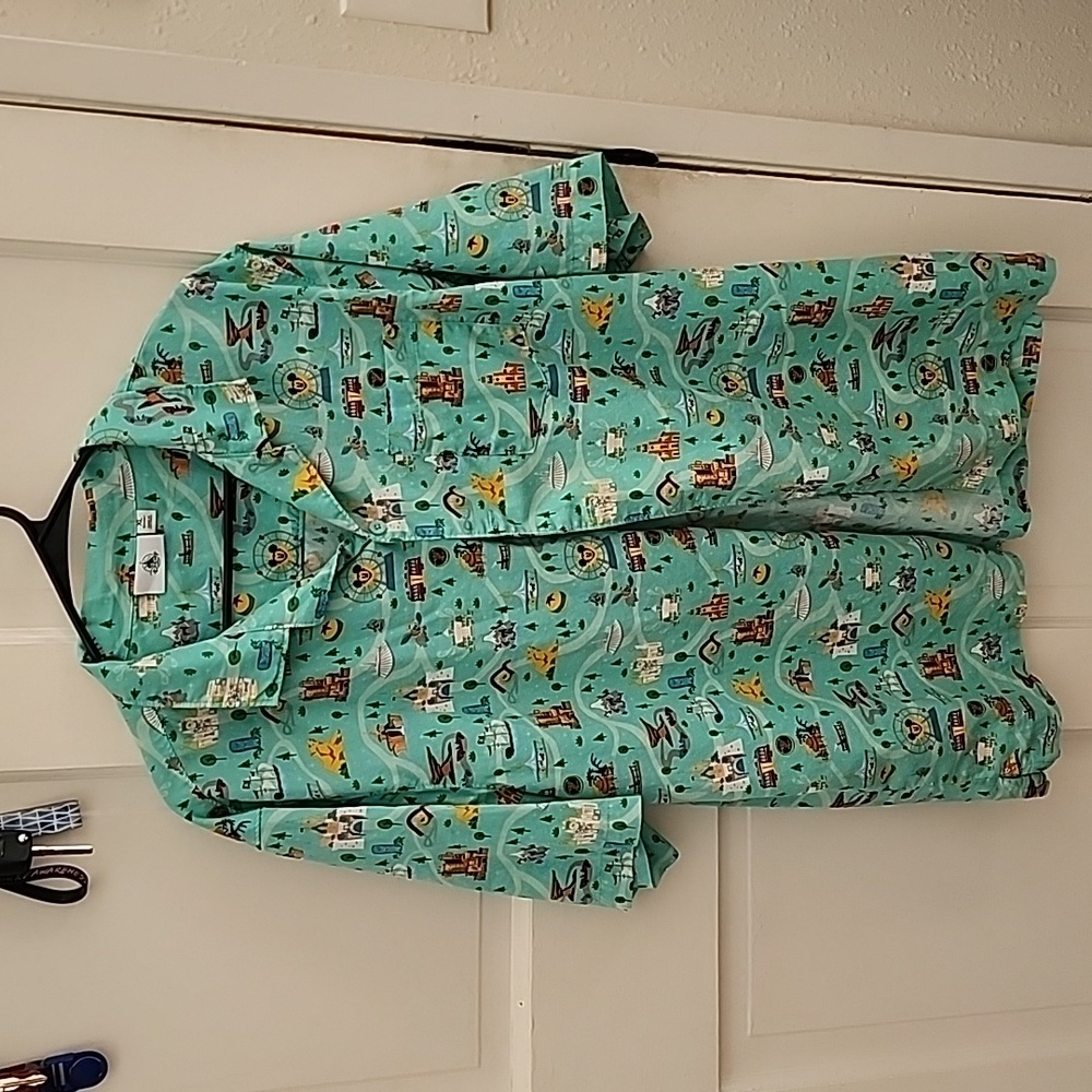 Mens Disney Parks XL "Park Life Shirt"
